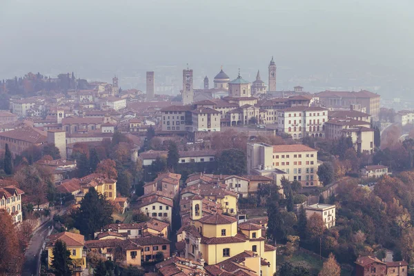Вид Воздуха Бергамо Туманный День Италия — стоковое фото