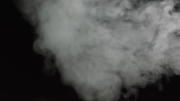 Superposición realista de niebla de nubes de humo de hielo seco perfecta para componer en sus tomas. Simplemente colóquelo y cambie su modo de mezcla para pantalla o agregar. — Foto de Stock