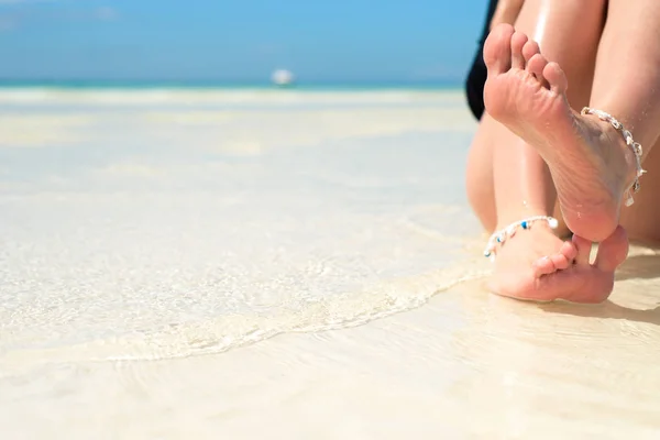 Pés Mulher Praia Conceito Pedicure Grooming — Fotografia de Stock