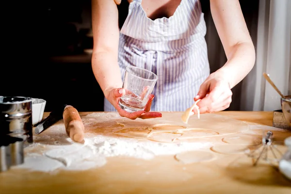 Woman Makes Dumplings Home Kitchen Table — Stock Photo, Image