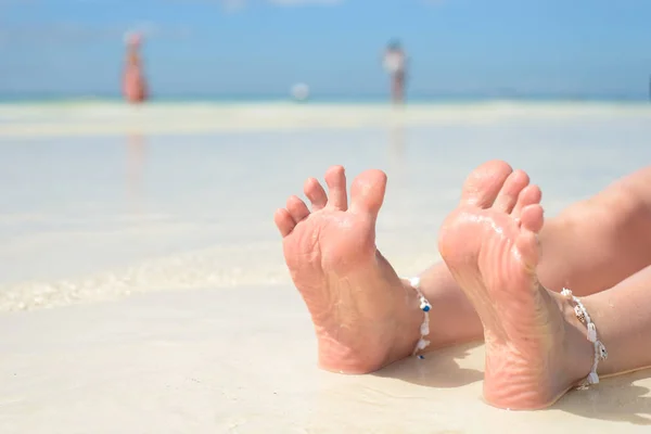 Füße Fußsohle Gegen Die Meerespediküre Und Fußbad Pflege Der Fersen — Stockfoto