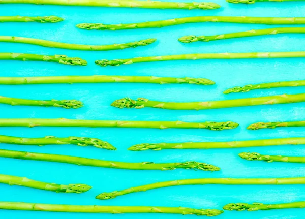 Modello Asparagi Verdi Freschi Vista Dall Alto Isolato Sopra Verde — Foto Stock