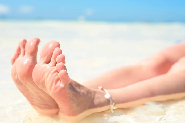 Füße Fußsohle Gegen Die Meerespediküre Und Fußbad Pflege Der Fersen — Stockfoto