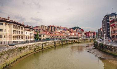 Bilbao eski kasaba sayısı güneşli, İspanya