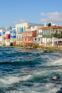 Gün batımında ve fırtınada Küçük Venedik, Mikonos, Yunanistan - 6 Ekim 2018