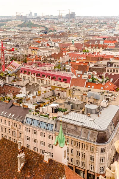 Vienna city panorama uitzicht vanaf St.-Stephankathedraal Oostenrijk — Stockfoto