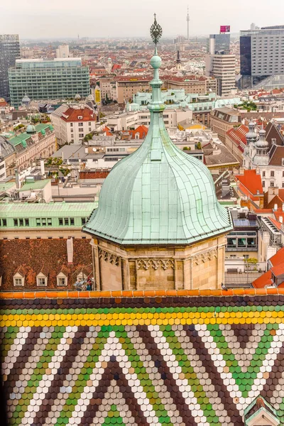 Vienna city panorama uitzicht vanaf St.-Stephankathedraal Oostenrijk — Stockfoto