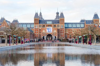 Amsterdam, Hollanda - 14 Mart 2019: Rijksmuseum'da Rembrandt Sergisi