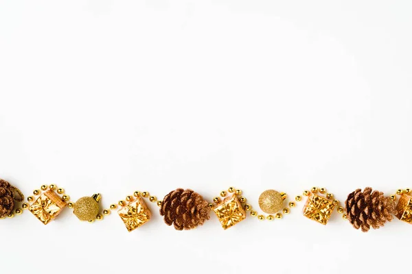 Christmas background. Mockup christmas. Top view and gold christmas items — Stock Photo, Image