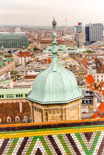 Vienna city panorama uitzicht vanaf St.-Stephankathedraal Oostenrijk — Stockfoto