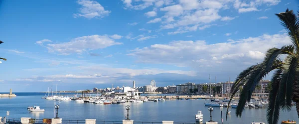 Panorama of the Italian city of Bari, promenade, lights, observation wheel, spring. Traveling in Italy, tourism — Stock Photo, Image