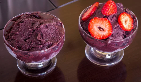 Crema Acai Condita Con Fragola — Foto Stock