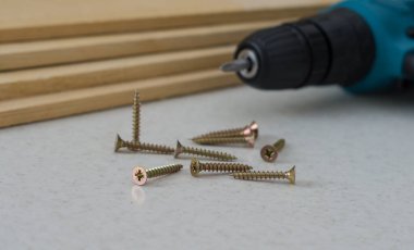 Marangozluk için araç, ahşap tahtalar ve montaj malzemesi