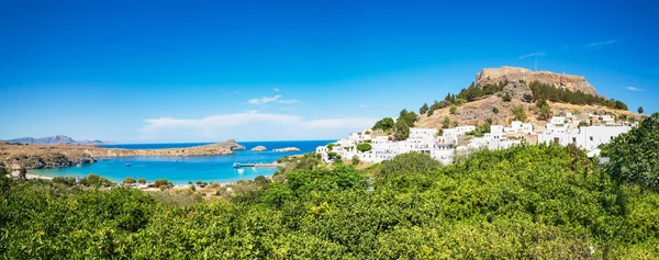 Panoramiczny Widok Akropol Lindos Tradycyjne Domy Drzewa Cytrynowe Rodos Grecja — Zdjęcie stockowe