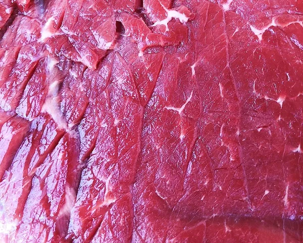 Carne Roja Fresca Sobre Mesa Cerca — Foto de Stock