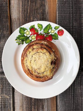 Tablo görünümünde lezzetli tarçın topuz  