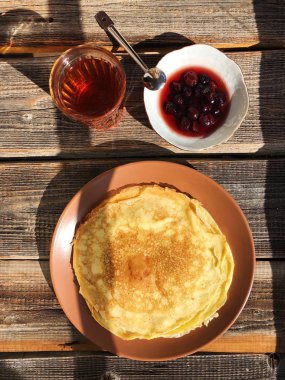 Masada lezzetli krep ve reçel 