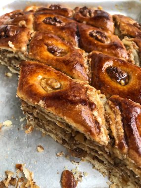 Fındık ve ballı lezzetli Türk tatlısı