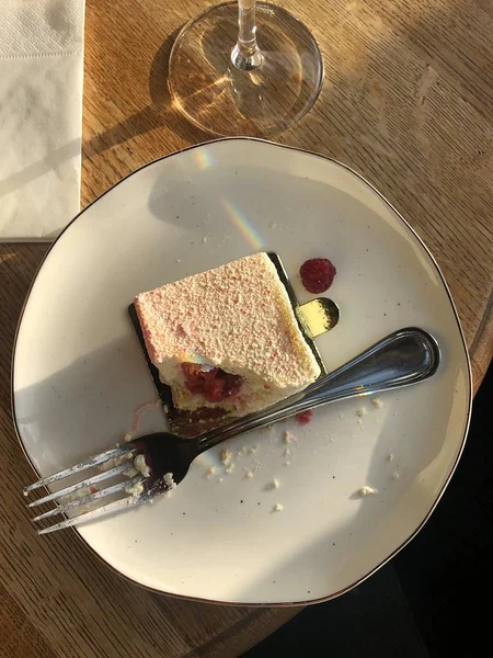 Lækker Mousse Kage Med Bær Cafeen - Stock-foto