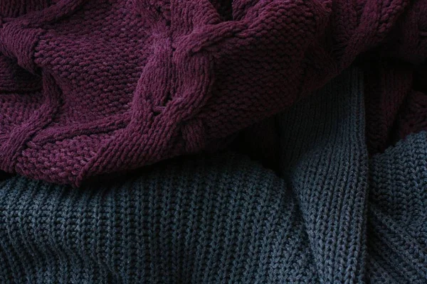 Hermosa Punto Gris Púrpura Suéter Vista —  Fotos de Stock