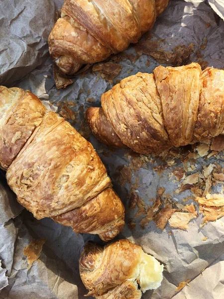 Heerlijke Verse Croissants Een Picknick Macro — Stockfoto