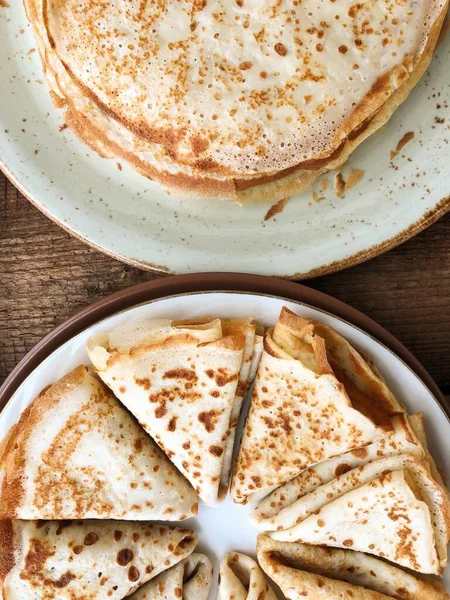 Leckere Frische Pfannkuchen Auf Dem Tisch — Stockfoto