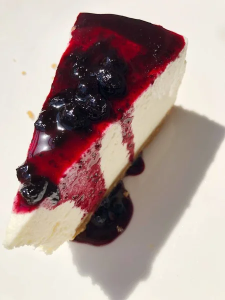 Delicious Vanilla Cheesecake Blueberry Sauce Macro — Stock Photo, Image