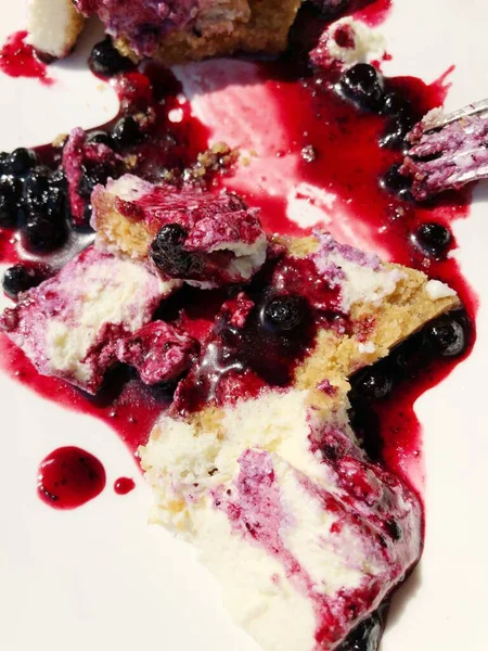 Köstlicher Vanille Käsekuchen Mit Blaubeersoße Makro — Stockfoto
