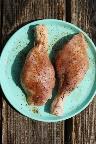 Cosce Pollo Fresco Spezie Vicino — Foto Stock