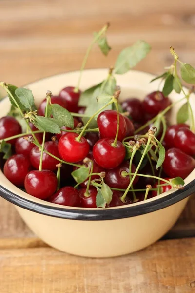 Ripe Red Cherries Bowl Macro — Stock Photo, Image
