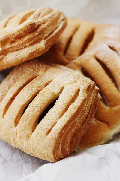 Strudel Fresco Con Cereza Albaricoque Macro —  Fotos de Stock