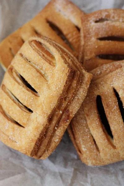 Strudel Fresco Com Cereja Macro Damasco — Fotografia de Stock