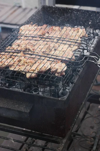 Kippenvlees Met Specerijen Een Barbecue — Stockfoto