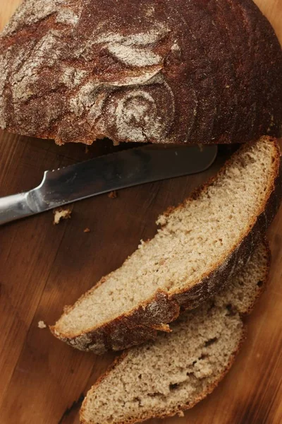 Delizioso Pane Segale Fresco Sul Tavolo — Foto Stock