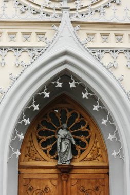 Parktaki güzel gri Gotik Şapeli