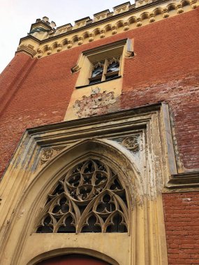 Gotik görünümlü güzel bir ev.