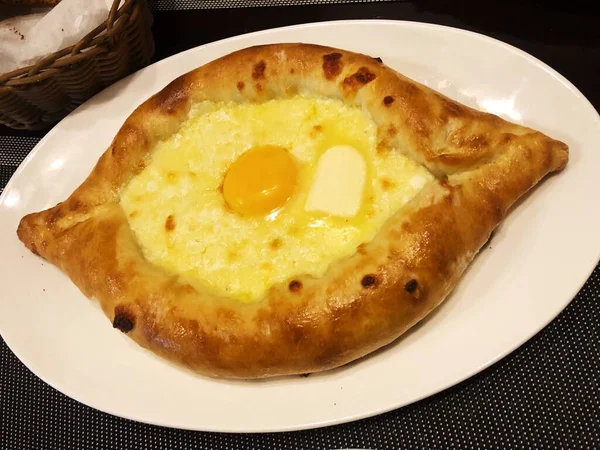 Flatão Georgiano Com Queijo Ovo Macro — Fotografia de Stock