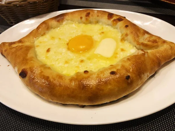 Flatão Georgiano Com Queijo Ovo Macro — Fotografia de Stock