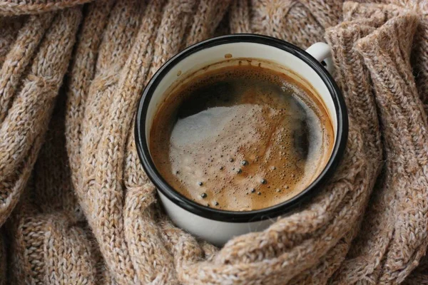 Americano Kaffee Und Strickpullover — Stockfoto