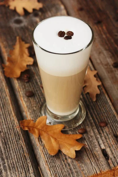 Coffee Latte Beans Oak Leaves Table — Stock Photo, Image