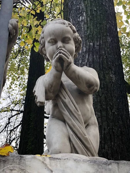 Detalles Hermosas Estatuas Mármol Necrópolis —  Fotos de Stock