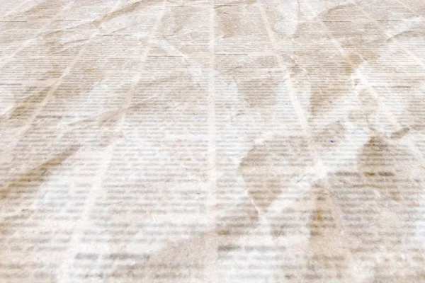 텍스트와 신문입니다 빈티지 구겨진된 흐리게 질감된 페이지입니다 베이지색 콜라주입니다 — 스톡 사진