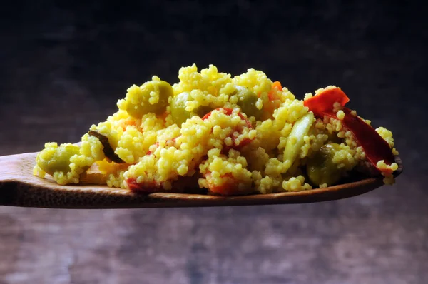 Grönsak Couscous Skeden — Stockfoto