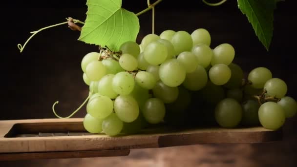 Bunch White Table Grapes — Stock Video