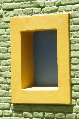 Buenos Aires 'in La Boca bölgesinde renkli bir pencere.