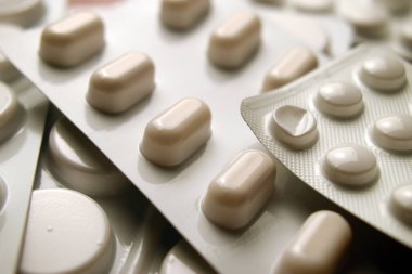 Paketlerdeki hapların arka planı