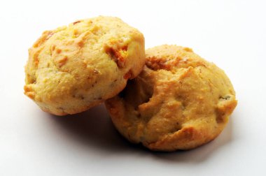 Sebzeli kekler izole.