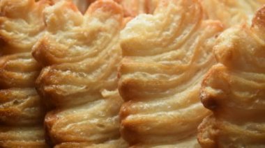 Puf böreği tatlılarını kapat