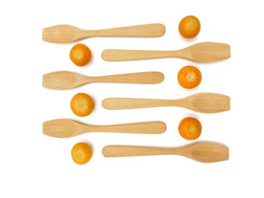 Taze cape goosebery, physalis, beyaz arka plan üzerinde