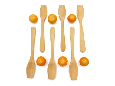 Taze cape goosebery, physalis, beyaz arka plan üzerinde